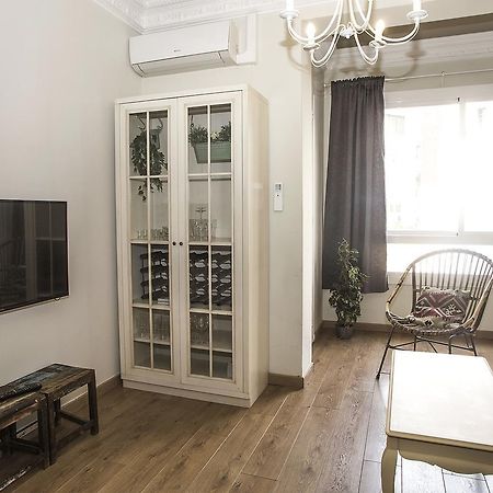 Mai & Maud Paralel Apartment Barcelona Exterior photo
